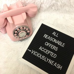 Feel free to send an offer🖤